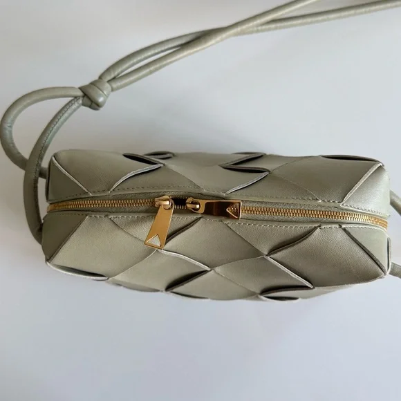 Bottega Veneta Intrecciato Cassette Bag Olive Green Woven Leather - Picture 3 of 6